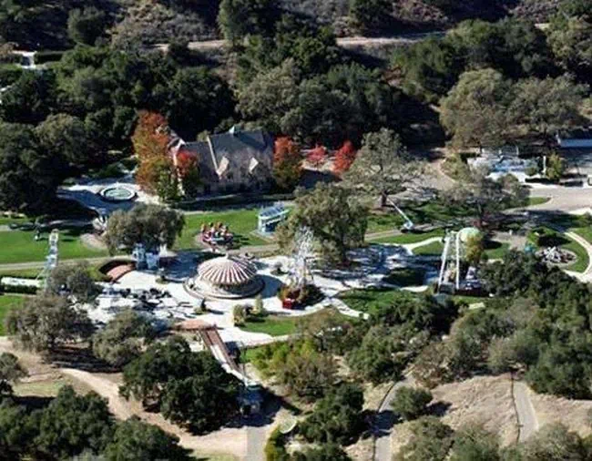하늘에서 내려다본 마이클잭슨의 네버랜드 3 neverland ranch 11 마이클잭슨의 네버랜드