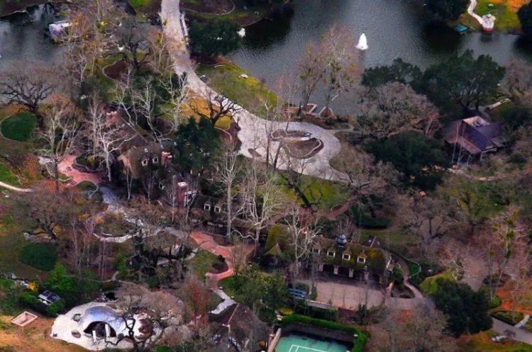 하늘에서 내려다본 마이클잭슨의 네버랜드 13 neverland ranch 35 neverland 네버랜드