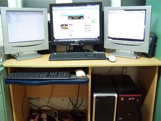 낙뢰, 과전압으로 전자제품을 보호하는 APC 서지보호기 P5B-KR 과전압 차단 5구 멀티탭 1 apc surgearrest p5b kr 2475 사용중인 PC 낙뢰와 과전압에 안전하신가요?