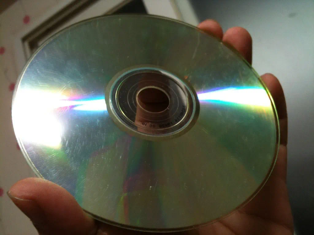 cd cleaning IMG 0809 CD, DVD 표면에 흠집이 많아 인식이 안될때 해결방법 - 시디 보관 방법