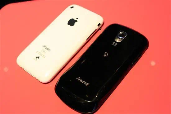 아이폰 VS 갤럭시A 뒷태 비교
