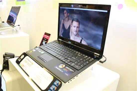 엑스노트 R590-DR3DK 3D 노트북