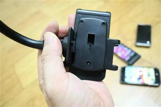 엑스기어 파워포트 자동차 시거잭 삽입형 스마트폰, 휴대폰 거치대 XGP652 26 cfile5.uf@150453254C76699854C281 시거잭 층전기