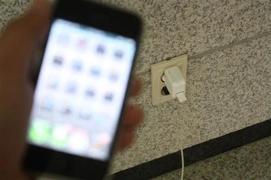 아이폰 충전기 큐릭 여행용 멀티충전기 - 충전 케이블이 길어서 좋은 애플 충전기 1 cfile8.uf@2011073D4D091C91154A80 아이폰 멀티 충전기