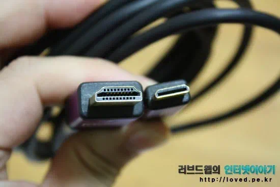 갤럭시탭 악세서리 추천 드려 봅니다. KB954BT 코시 블루투스 키보드 추천 12 2011 01 04 Image00027 HDMI 케이블