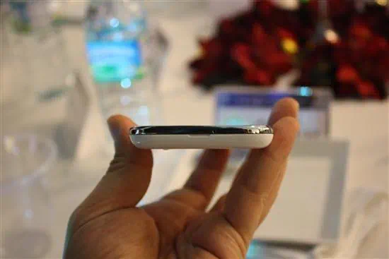 갤럭시 플레이어 가격 변동없이 출시, 갤럭시 플레이어 쇼케이스 씨스타 출연 7 galaxy player 8172 갤럭시 플레이어