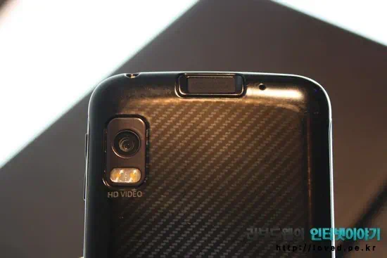 아트릭스 랩독, 새로운 모바일 컴퓨터 시대를 열다 8 2011 03 02 Image00036 모토로라 아트릭스 지문인식 버튼