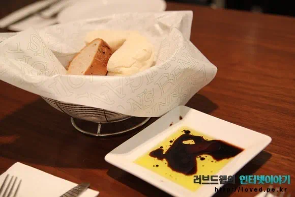 베니건스 더 키친 메뉴 가격, 할인쿠폰까지 챙겨주는 아이패드 전자메뉴판 20 2011 04 26 Image00001 베니건스 아이패드 메뉴판