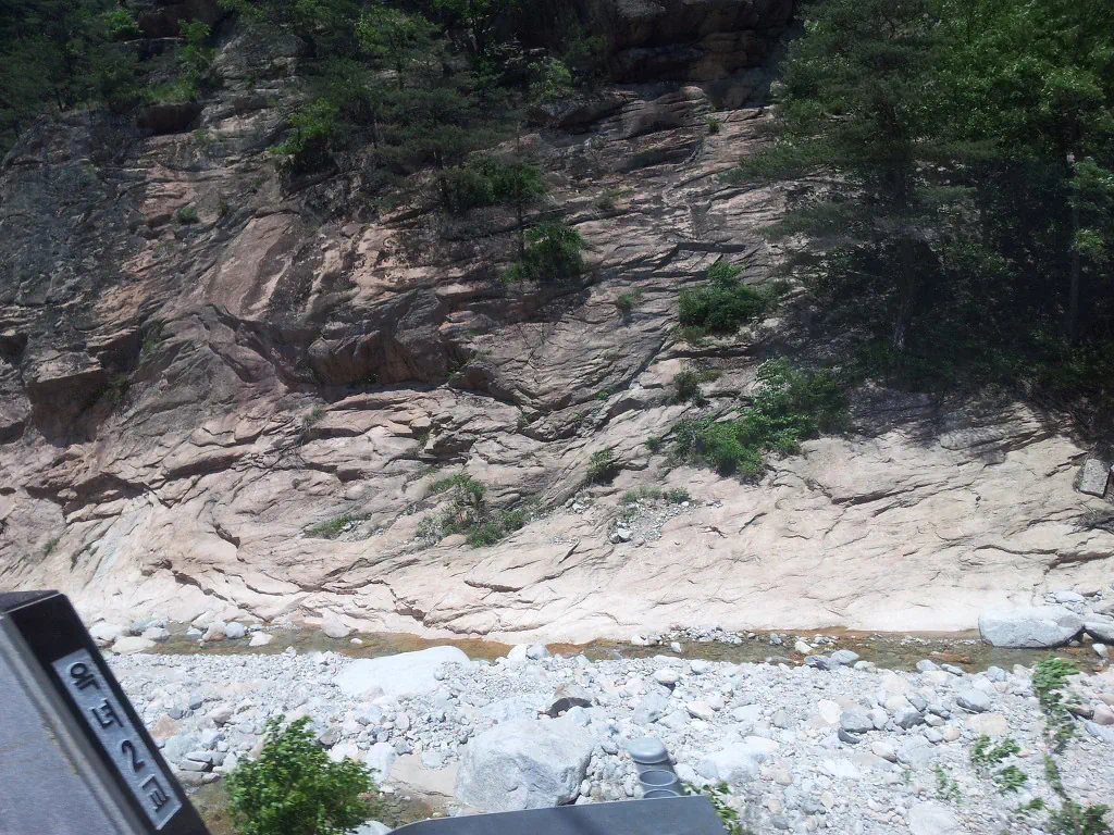 고속버스 안에서 촬영한 사진