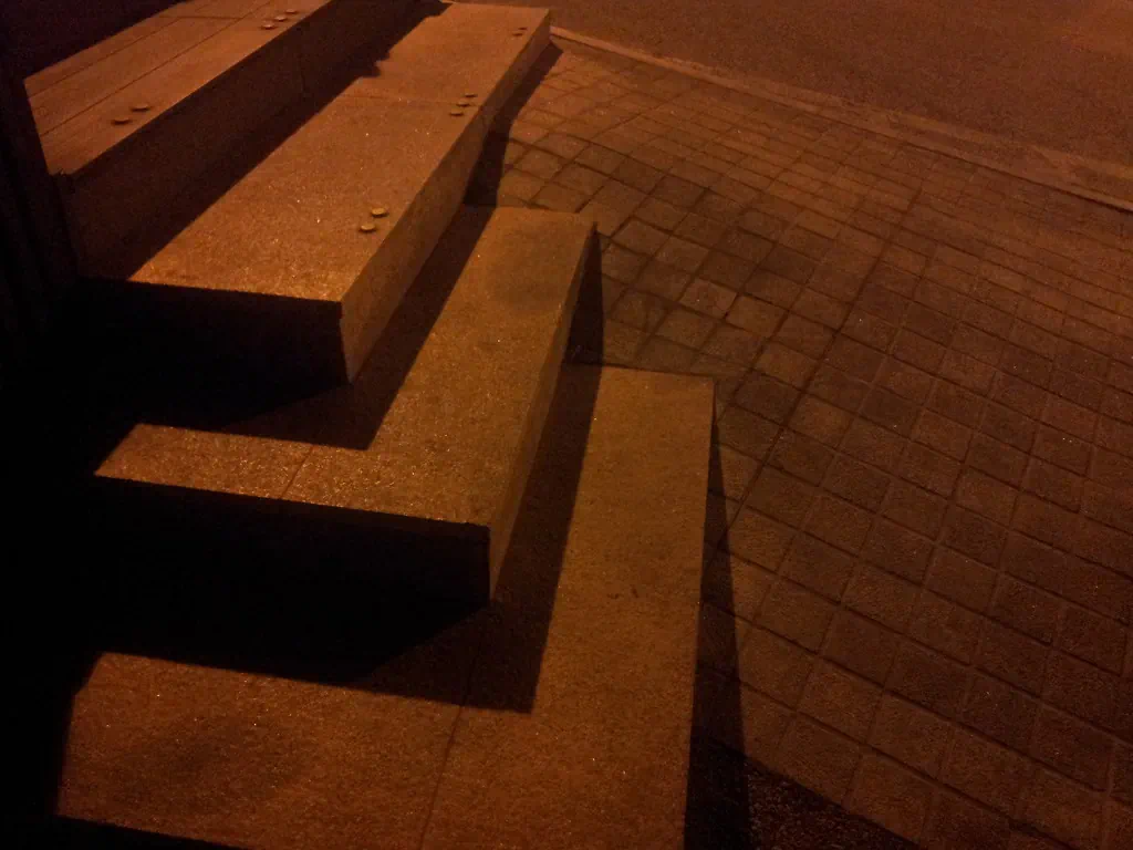 계단 야경 사진