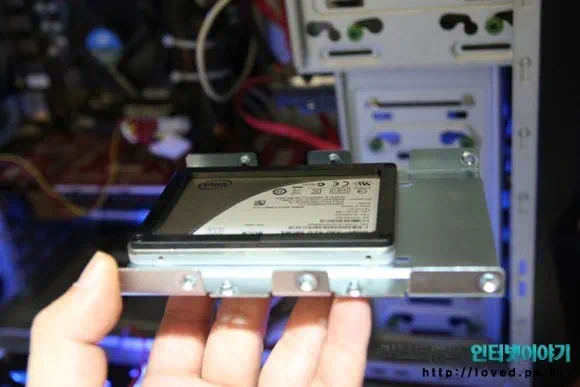 컴퓨터 속도 빠르게 하는 방법은? 인텔 SSD 320 Series PVR 80GB 사용 후기 2 cfile30.uf@20795E474E92E4852F8BE1 인텔 SSD 320 Series PVR 80GB