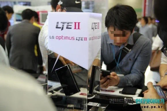 옵티머스 LTE2 무선충전기 보다 안드로이드 독 스피커가 낫다 1 cfile2.uf@17096B414FB9F21F197076 옵티머스 LTE2 전시