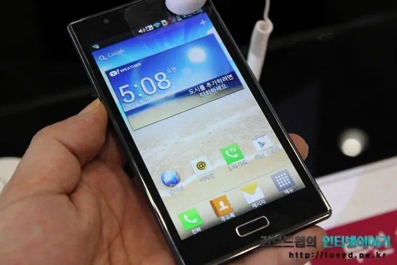 옵티머스 LTE2 무선충전기 보다 안드로이드 독 스피커가 낫다 6 cfile23.uf@12096B414FB9F21C1716D5 옵티머스 LTE2 무선충전 충전 범위는 3cm 이내