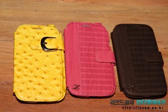 악어 가죽 케이스와 지갑형 케이스