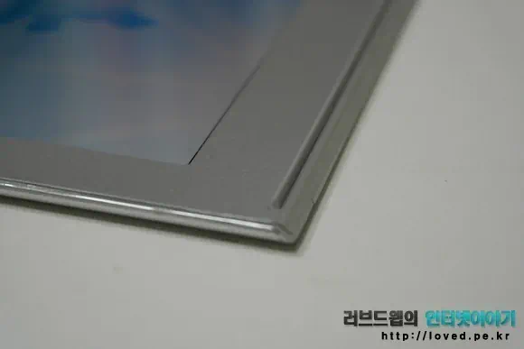 상판 액정 배젤