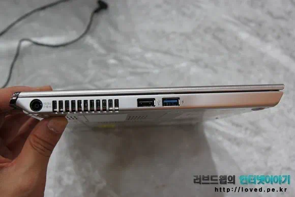 소니 울트라북 바이오T 시리즈 인터페이스