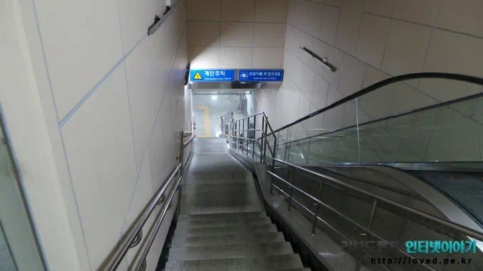 갤럭시 카메라로 찍은 사진들 17 Image00268 갤럭시 카메라 자동 모드 실외 촬영 사진. 베란다
