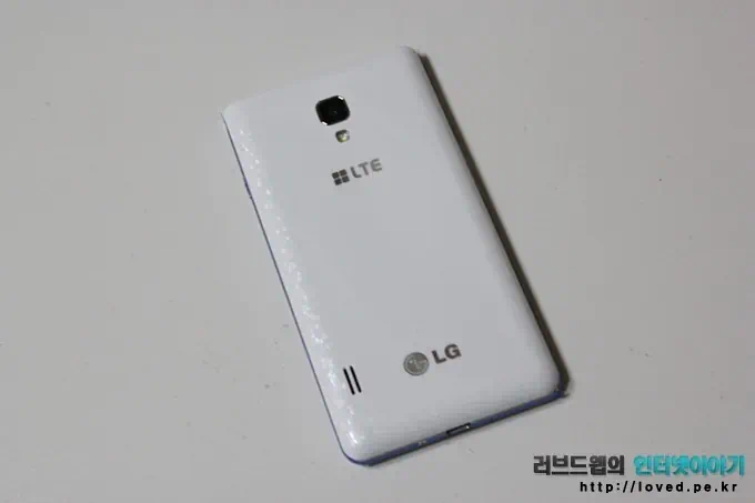 옵티머스 LTE3 개봉기 & SKT 착한 단말기 이벤트 10 loved.pe .kr 00036 1 옵티머스 LTE3 뒷면