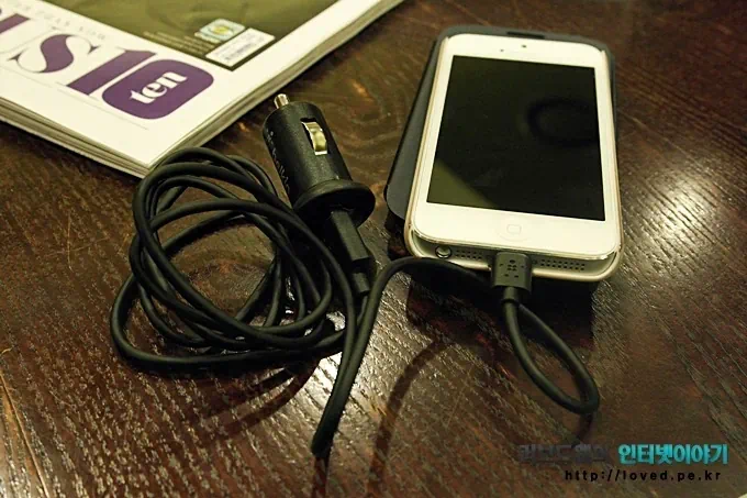 벨킨 아이폰5 차량용 충전기 Car Charger(애플 공식 인증), 라이트닝 케이블 + USB 차량용 시거잭 충전기 10 cfile4.uf@12409944515FC98B0CBD9D 아이폰5 차량용 충전기, 아이폰5, 아이폰5 충전기, 차량용 충전기, 시거잭 충전기, 라이트닝 케이블, 차량용 시거잭 충전기