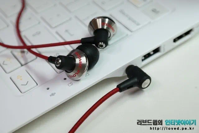 커널형 이어폰 아토믹 플로이드 파워잭스 리모트 31 loved.pe .kr 00104 1 노트북에 연결한 이어폰