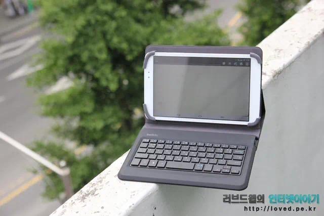 cfile22.uf@22200B4E538174E71D3D9C 7~8인치 태블릿용 벨킨 QODE 포터블 블루투스 키보드 케이스 후기