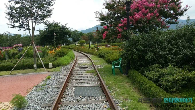 당일치기 여행 코스 곡성 섬진강 기차마을 장미공원 27 gokseong train village 18 섬진강 기차마을 기차길